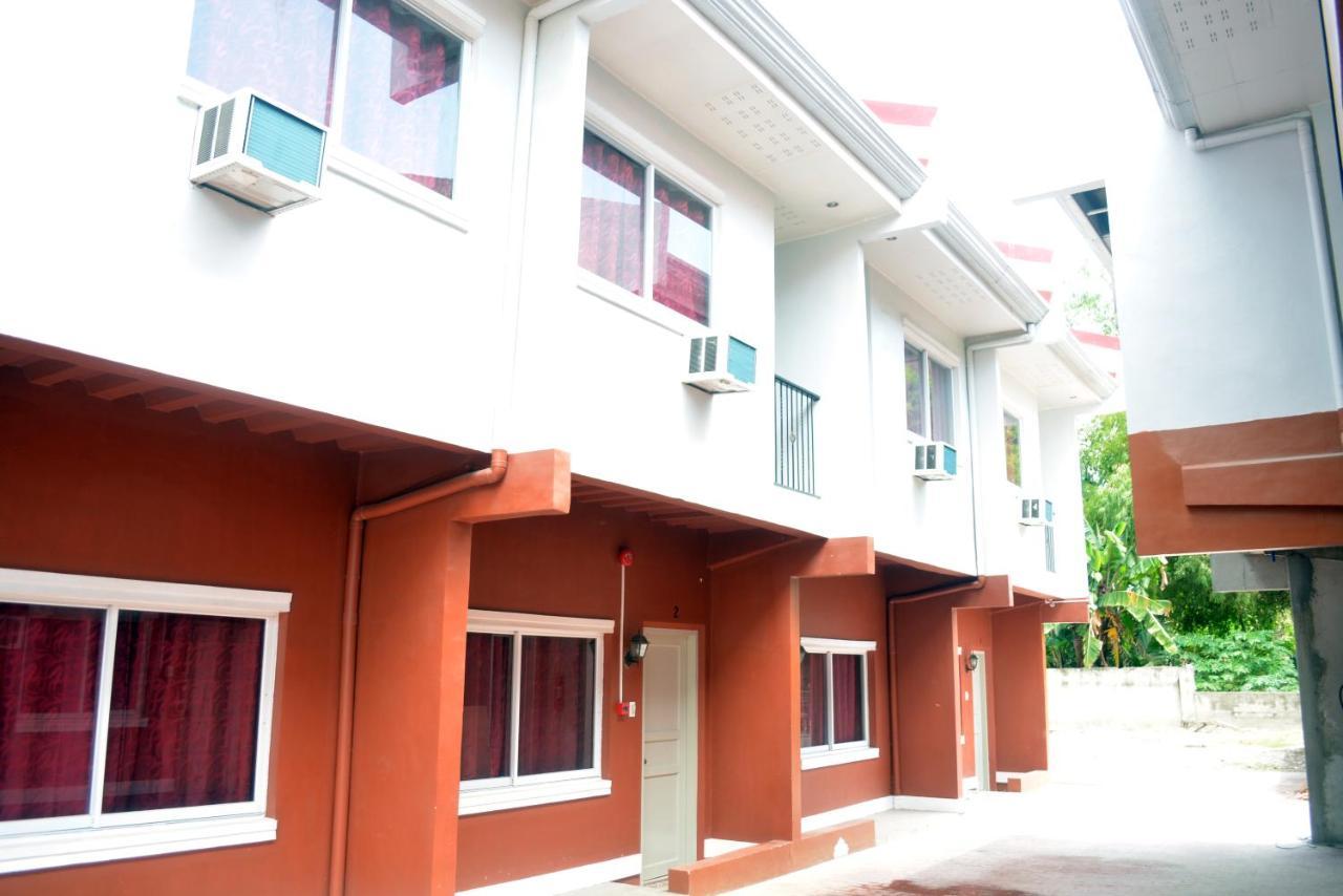 Ashley And Bill'S Suites 'N Garden Hotel And Vacation Homes カルカル  エクステリア 写真